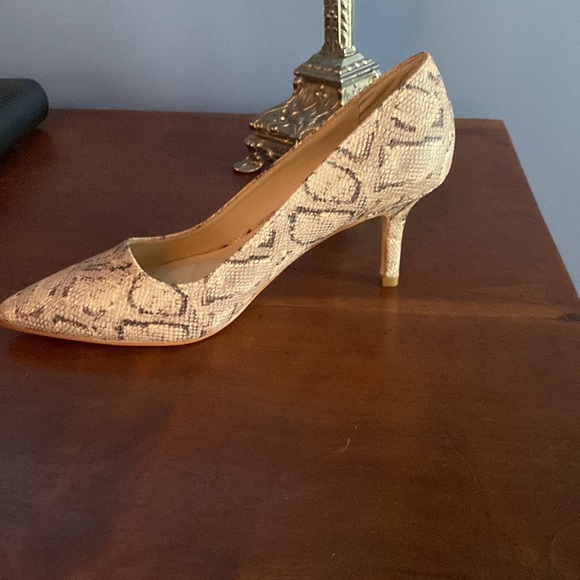 Never Worn Bamboo Jada Print Bump - Picture 2 of 6